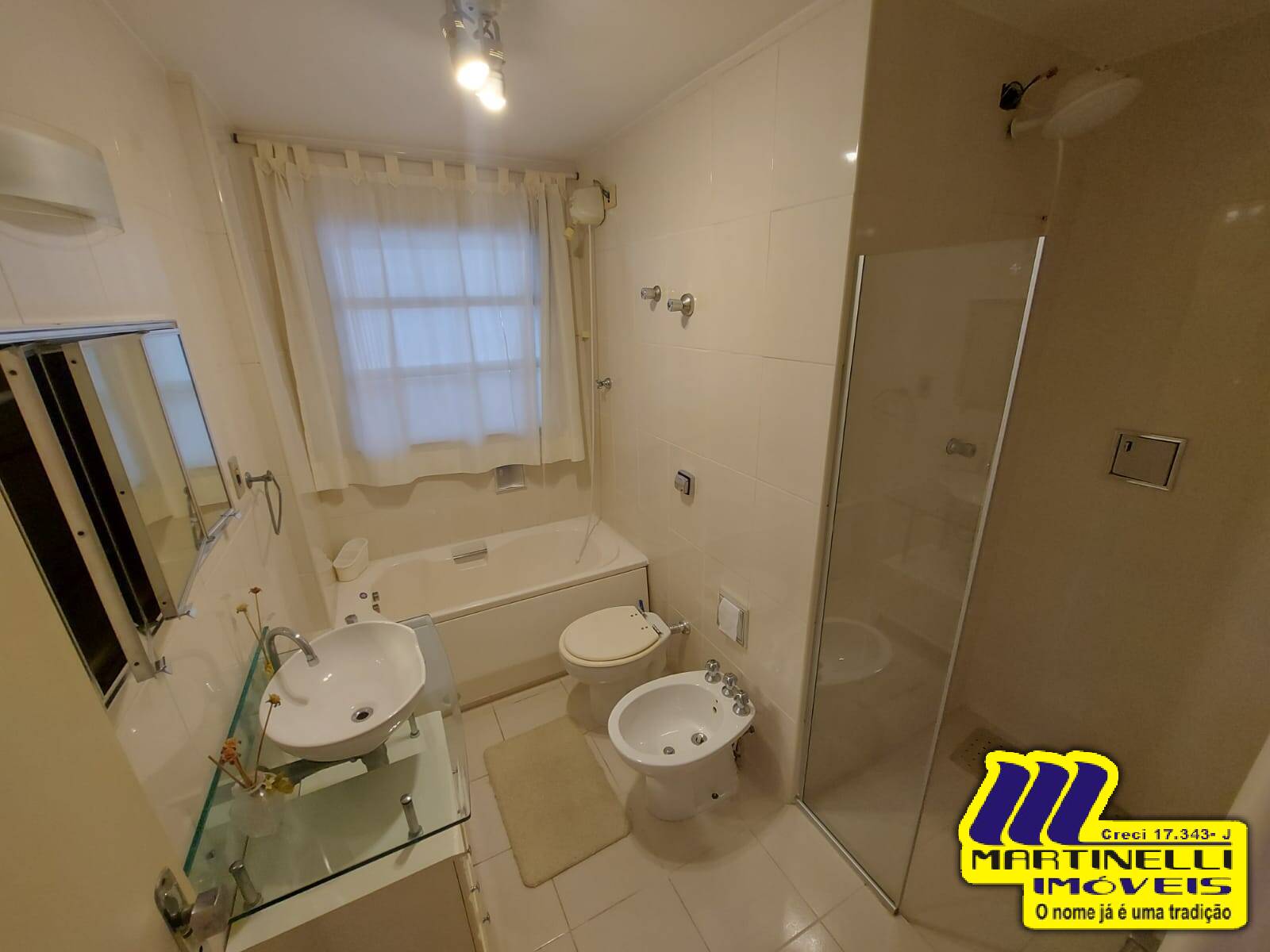 Apartamento à venda com 3 quartos, 150m² - Foto 4