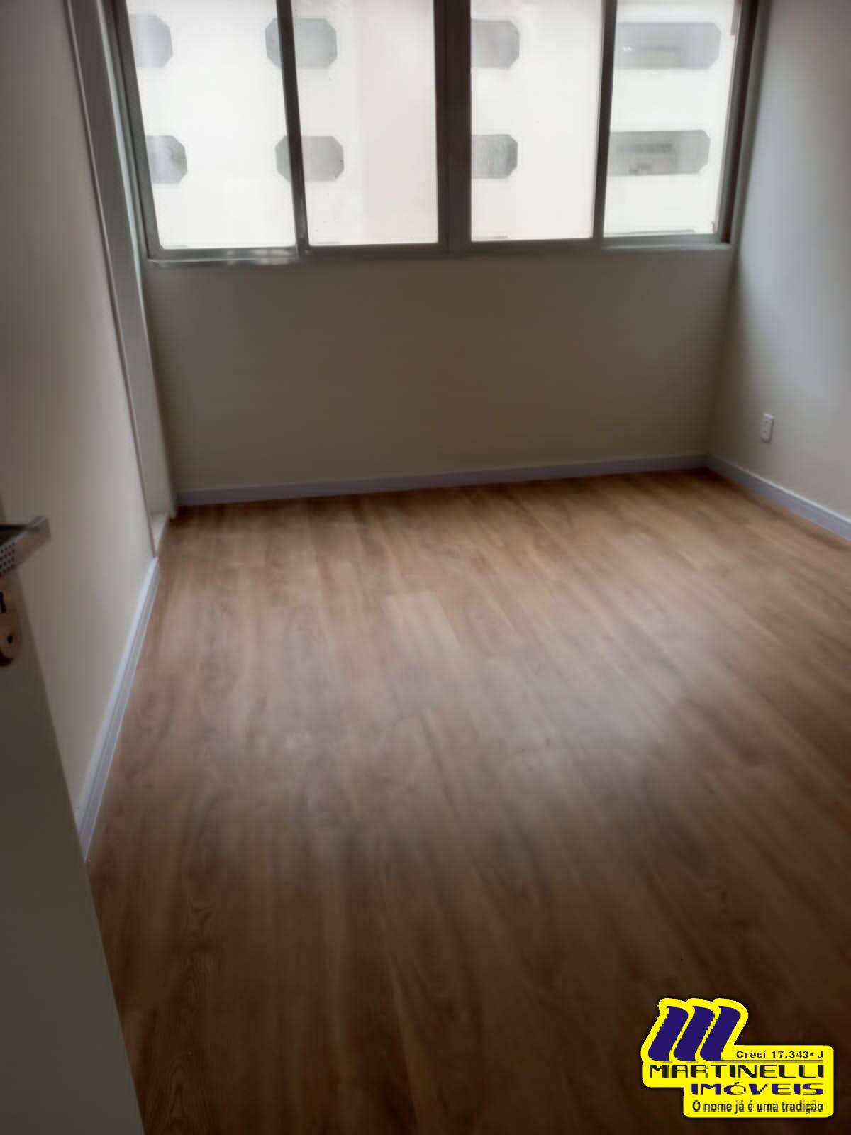 Apartamento à venda com 2 quartos, 100m² - Foto 1