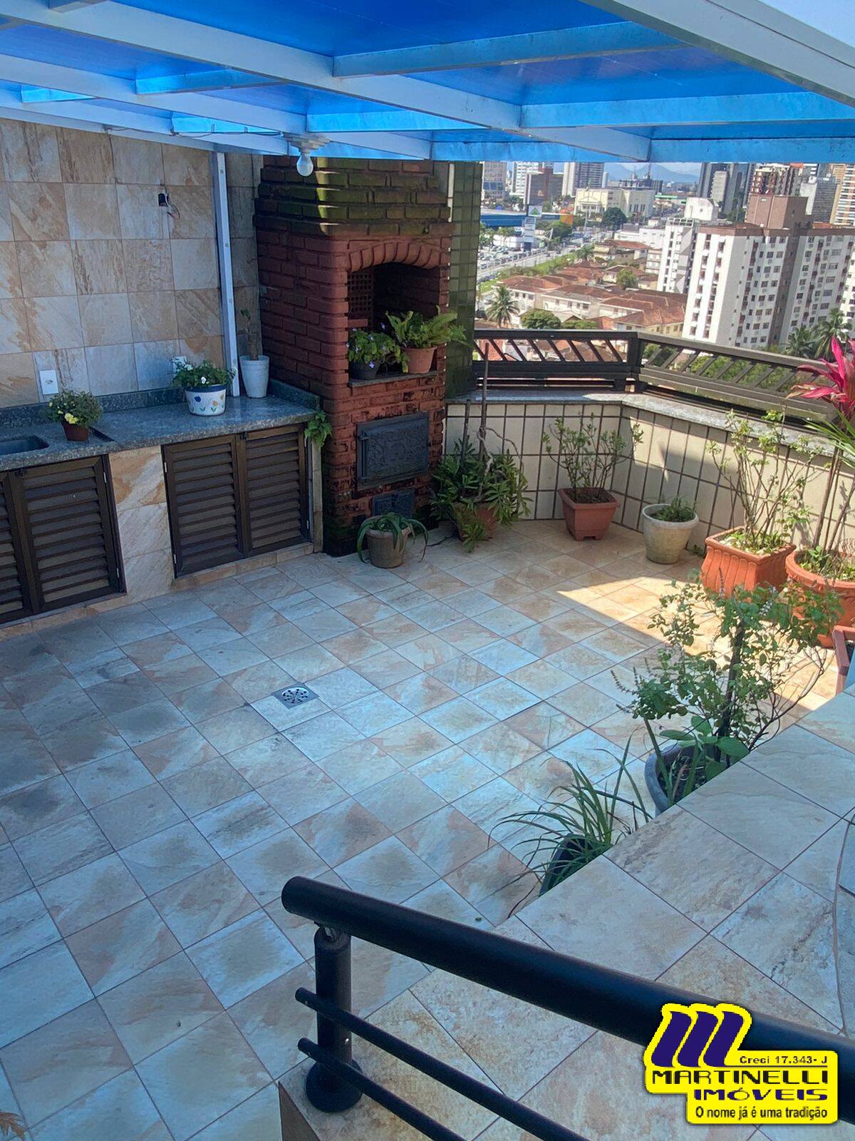 Apartamento para alugar com 4 quartos, 270m² - Foto 2