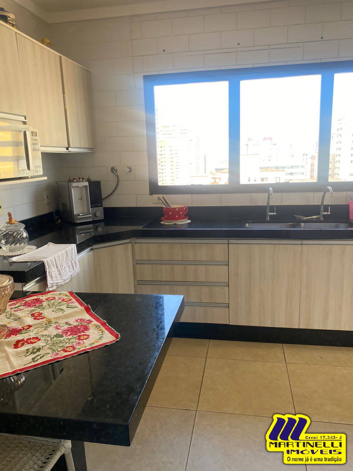 Apartamento para alugar com 4 quartos, 270m² - Foto 7