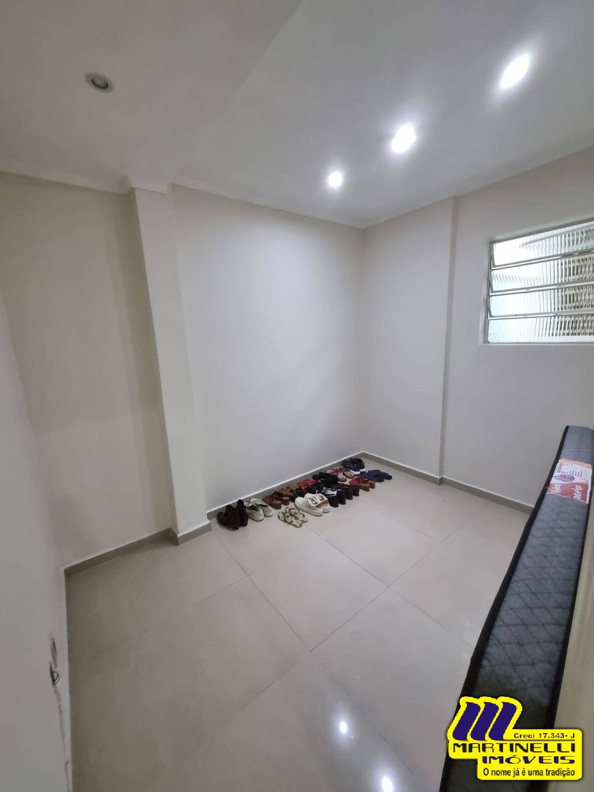 Apartamento à venda com 2 quartos, 110m² - Foto 4