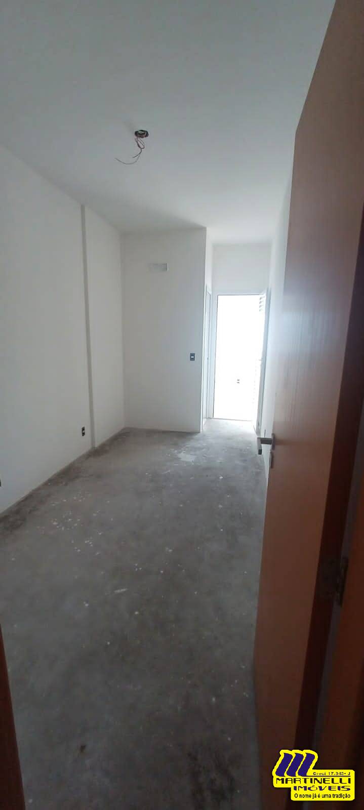 Apartamento à venda com 3 quartos, 210m² - Foto 3