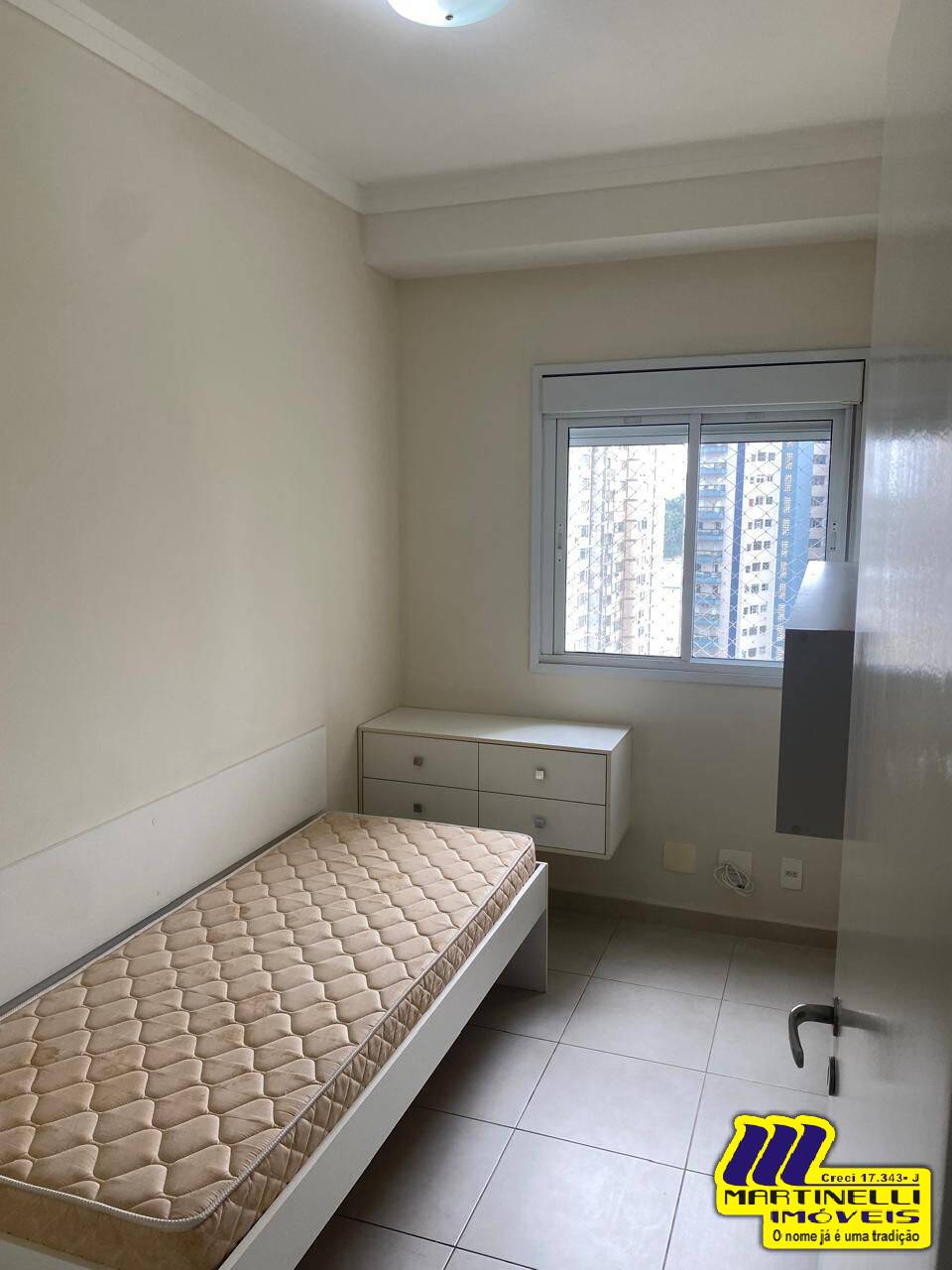 Apartamento para alugar com 3 quartos, 100m² - Foto 12